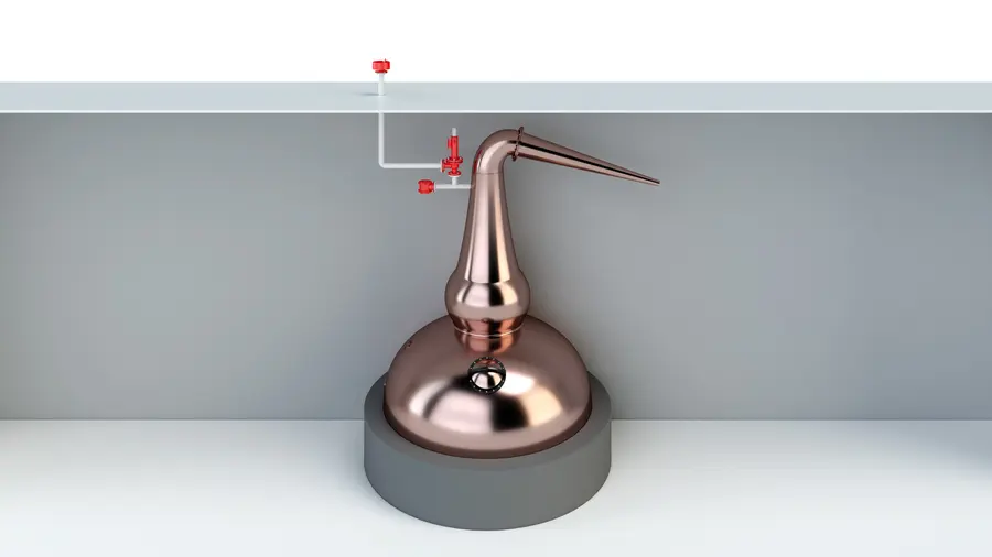 Eine 3D-Darstellung zeigt einen Kupferkessel unter einem Dach, der über kleine rote Sicherheitsventile mit den darüber verlaufenden Rohrleitungen verbunden ist.